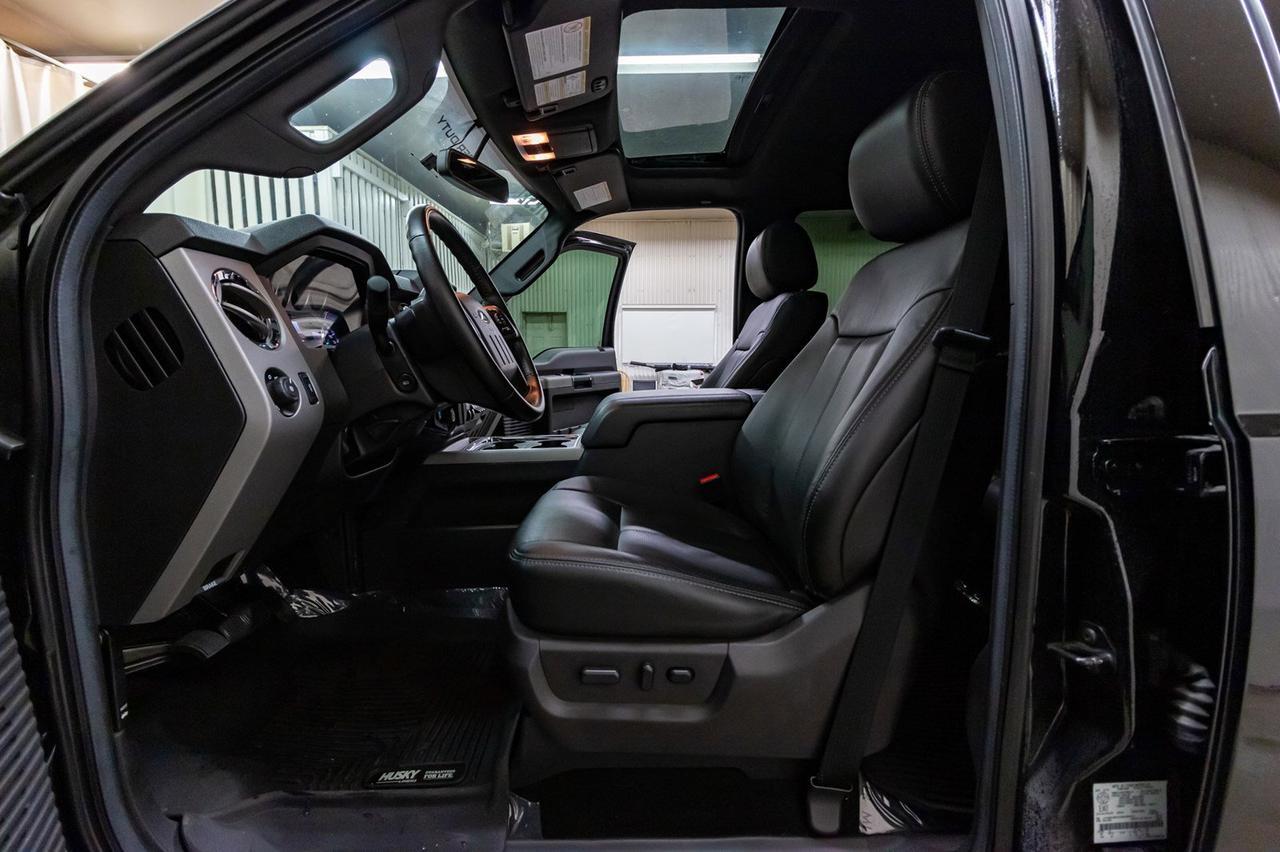 2016 Ford F-350 4x4 Crew Cab Lariat FX4 Diesel Leather Roof Nav Red Deer AB