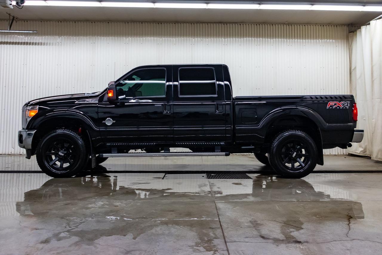 2016 Ford F-350 4x4 Crew Cab Lariat FX4 Diesel Leather Roof Nav Red Deer AB