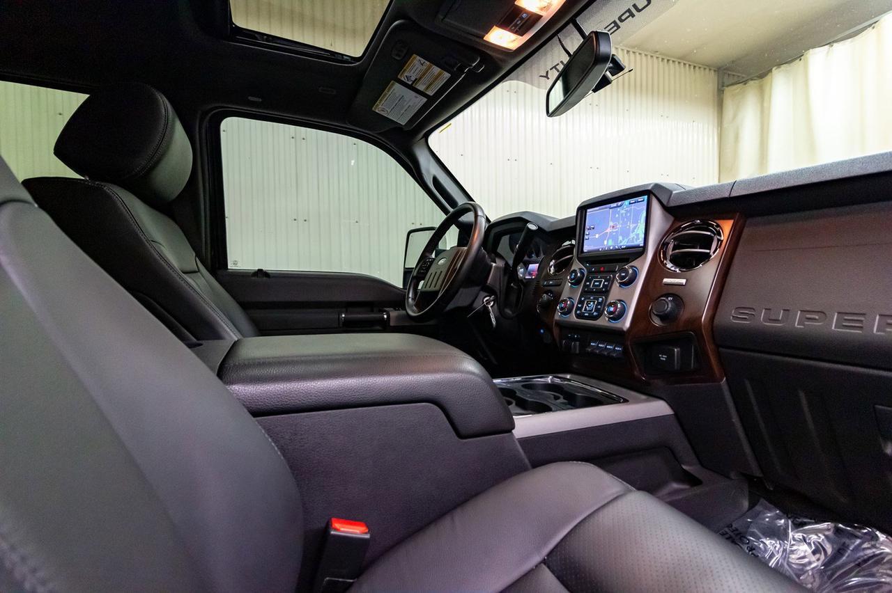 2016 Ford F-350 4x4 Crew Cab Lariat FX4 Diesel Leather Roof Nav Red Deer AB