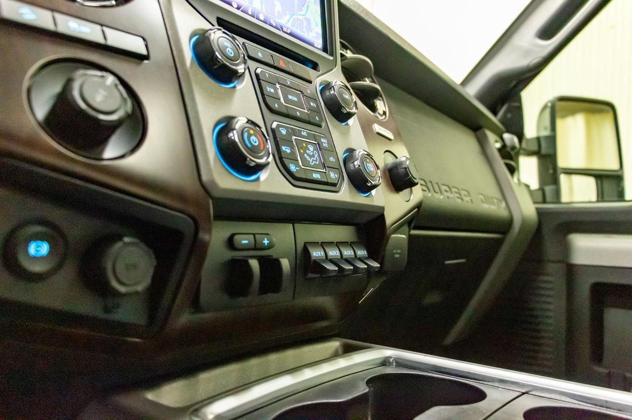 2016 Ford F-350 4x4 Crew Cab Lariat FX4 Diesel Leather Roof Nav Red Deer AB