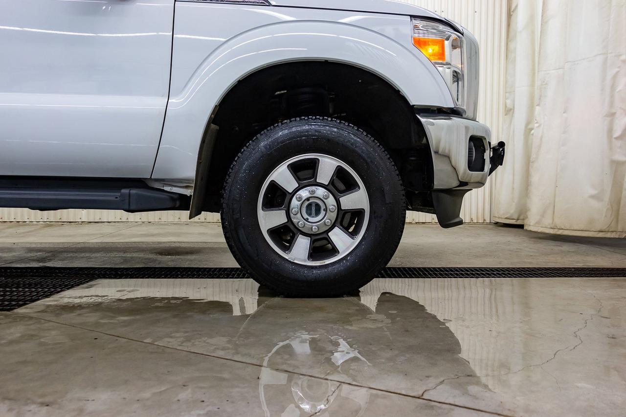 2016 Ford F-350 4x4 Crew Cab Lariat Leather BCam Red Deer AB