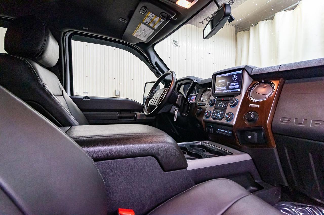 2016 Ford F-350 4x4 Crew Cab Lariat Leather BCam Red Deer AB