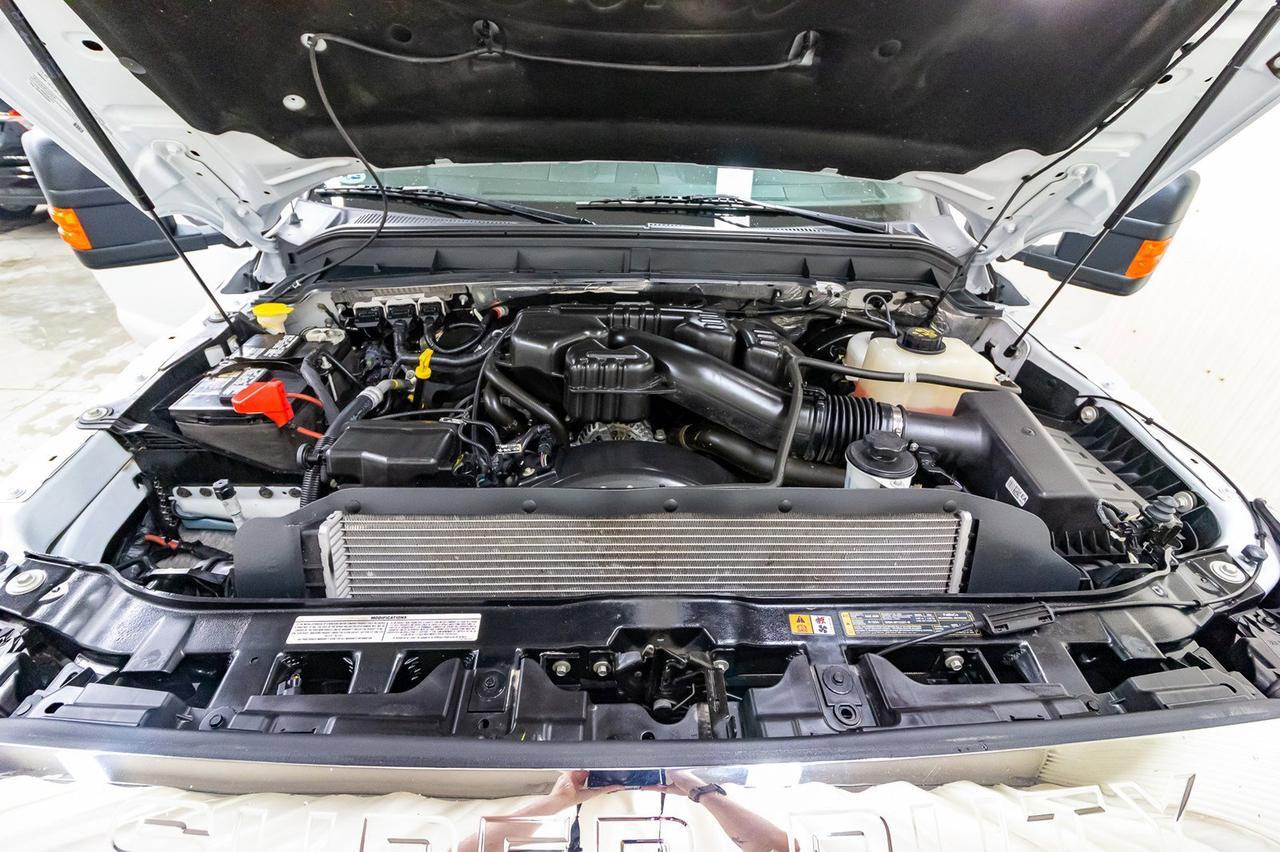 2016 Ford F-350 4x4 Crew Cab Lariat Leather BCam Red Deer AB