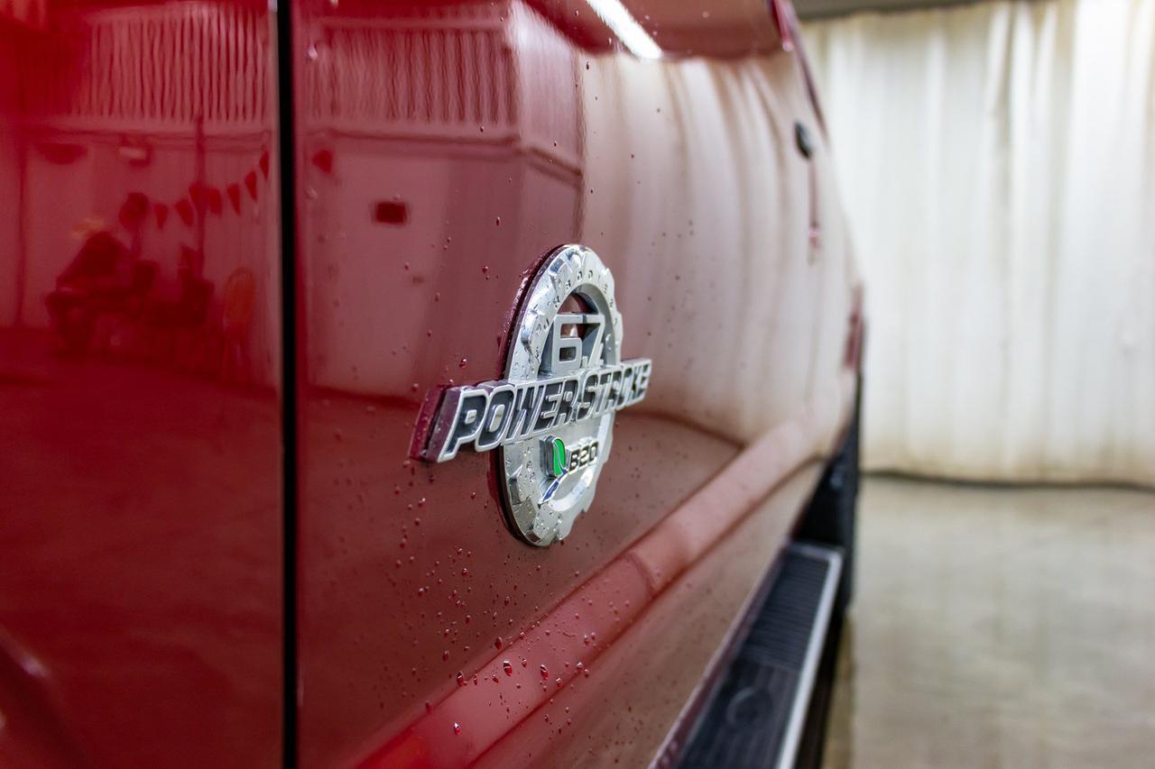 2016 Ford F-350 4x4 Crew Cab Lariat Red Deer AB
