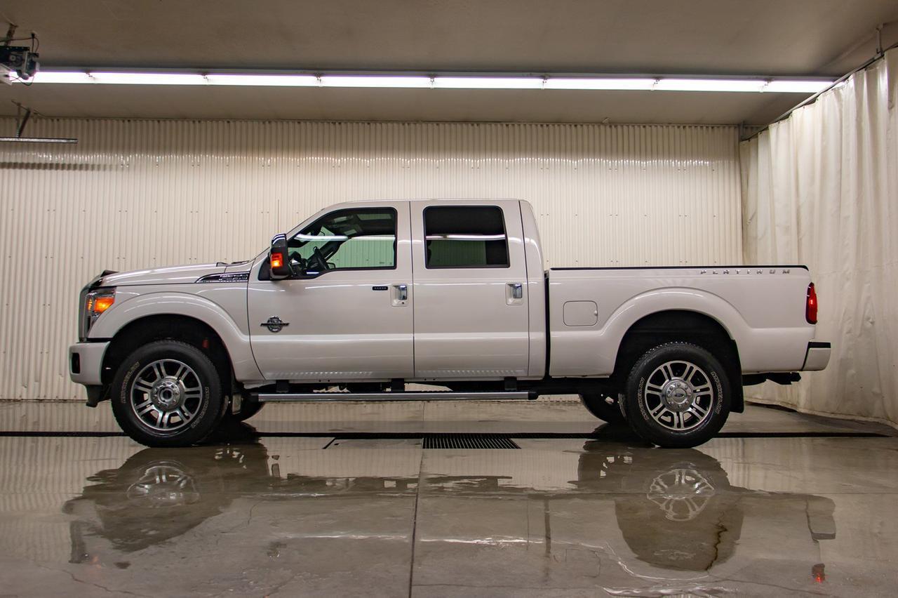 2016 Ford F-350 4x4 Crew Cab Platinum Diesel Leather Roof Nav Red Deer AB