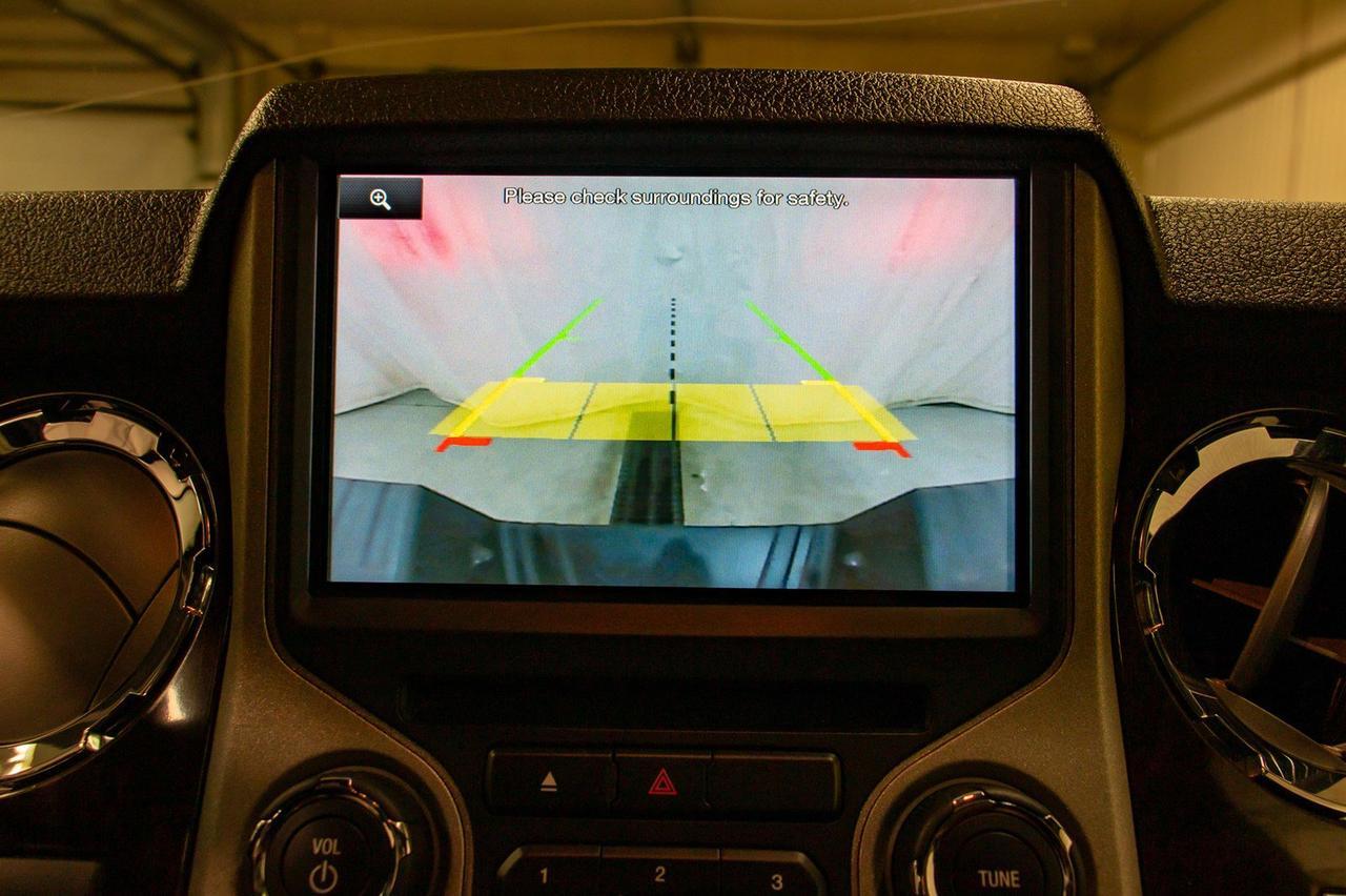 2016 Ford F-350 4x4 Crew Cab Platinum Diesel Leather Roof Nav Red Deer AB