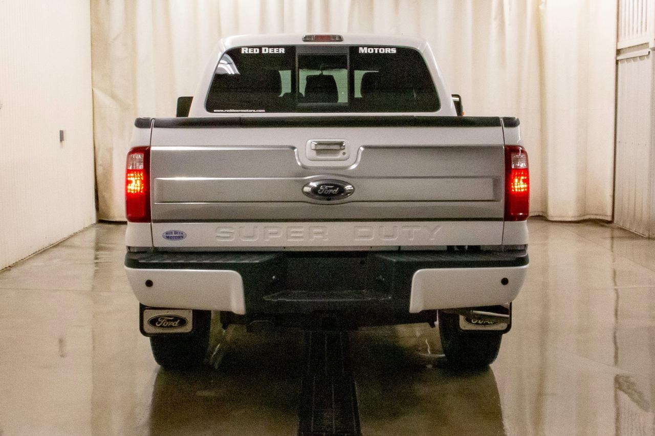 2016 Ford F-350 4x4 Crew Cab Platinum Diesel Leather Roof Nav Red Deer AB