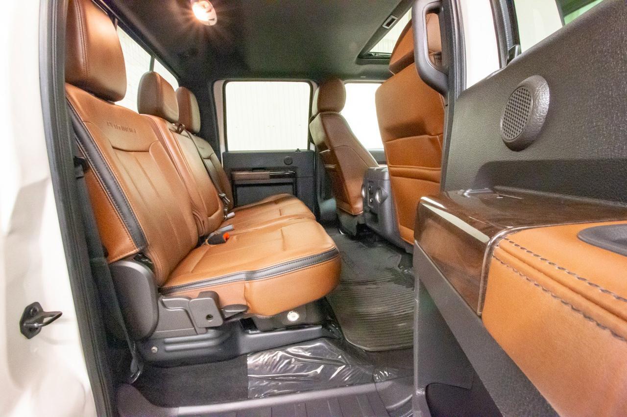 2016 Ford F-350 4x4 Crew Cab Platinum Diesel Leather Roof Nav Red Deer AB