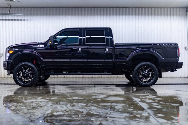 2016 Ford F-350 4x4 Crew Cab Platinum Diesel Leather Roof Nav Red Deer AB