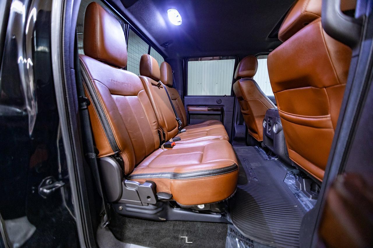 2016 Ford F-350 4x4 Crew Cab Platinum Diesel Leather Roof Nav Red Deer AB