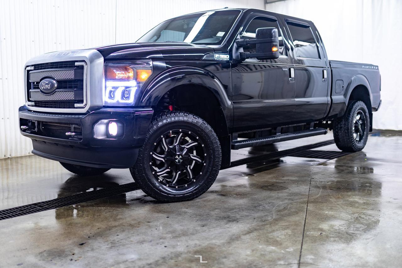 2016 Ford F-350 4x4 Crew Cab Platinum Diesel Leather Roof Nav Red Deer AB