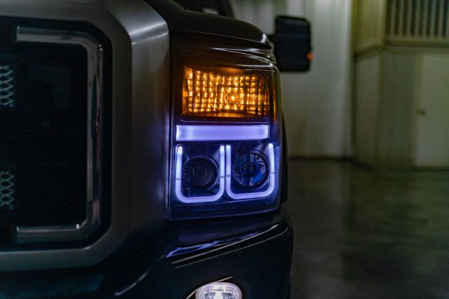 2016 Ford F-350 4x4 Crew Cab Platinum Diesel Leather Roof Nav Red Deer AB