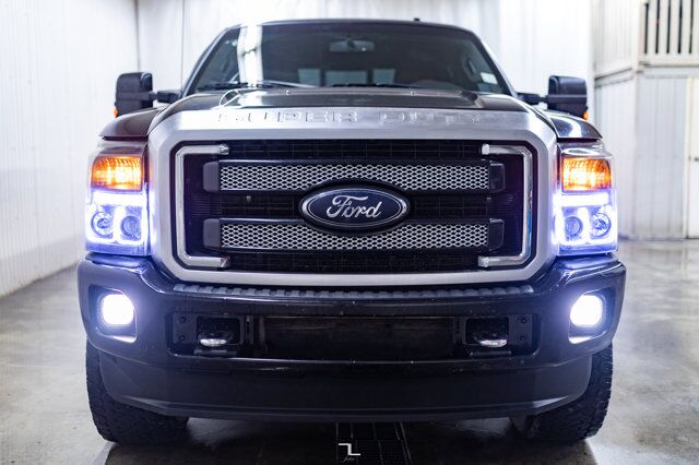 2016 Ford F-350 4x4 Crew Cab Platinum Diesel Leather Roof Nav Red Deer AB