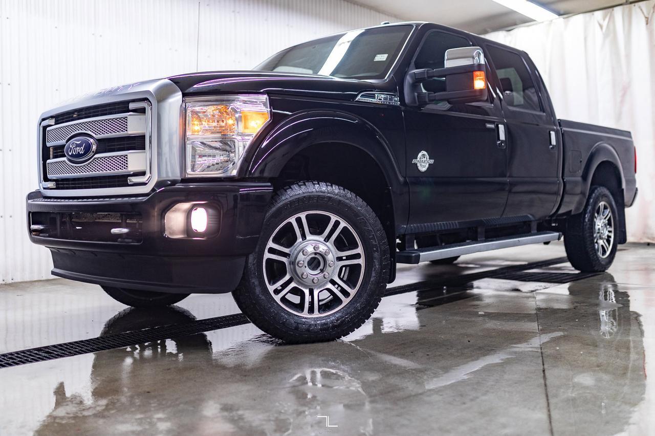2016 Ford F-350 4x4 Crew Cab Platinum Diesel Leather Roof Nav Red Deer AB