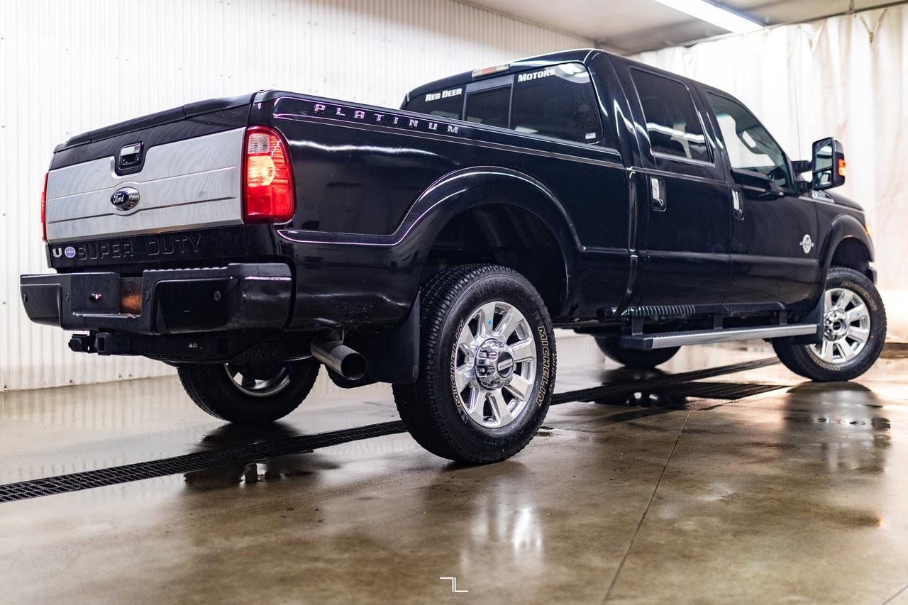 2016 Ford F-350 4x4 Crew Cab Platinum Diesel Leather Roof Nav Red Deer AB