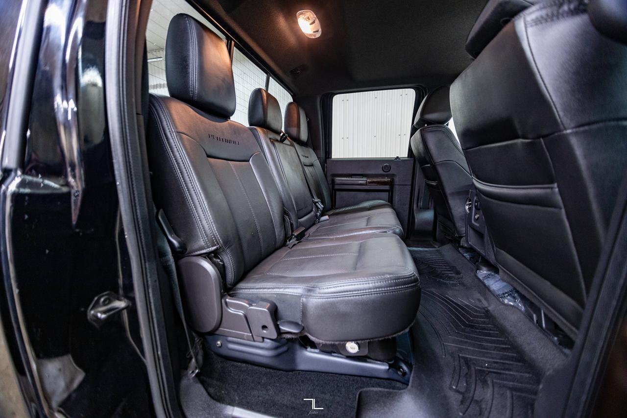 2016 Ford F-350 4x4 Crew Cab Platinum Diesel Leather Roof Nav Red Deer AB