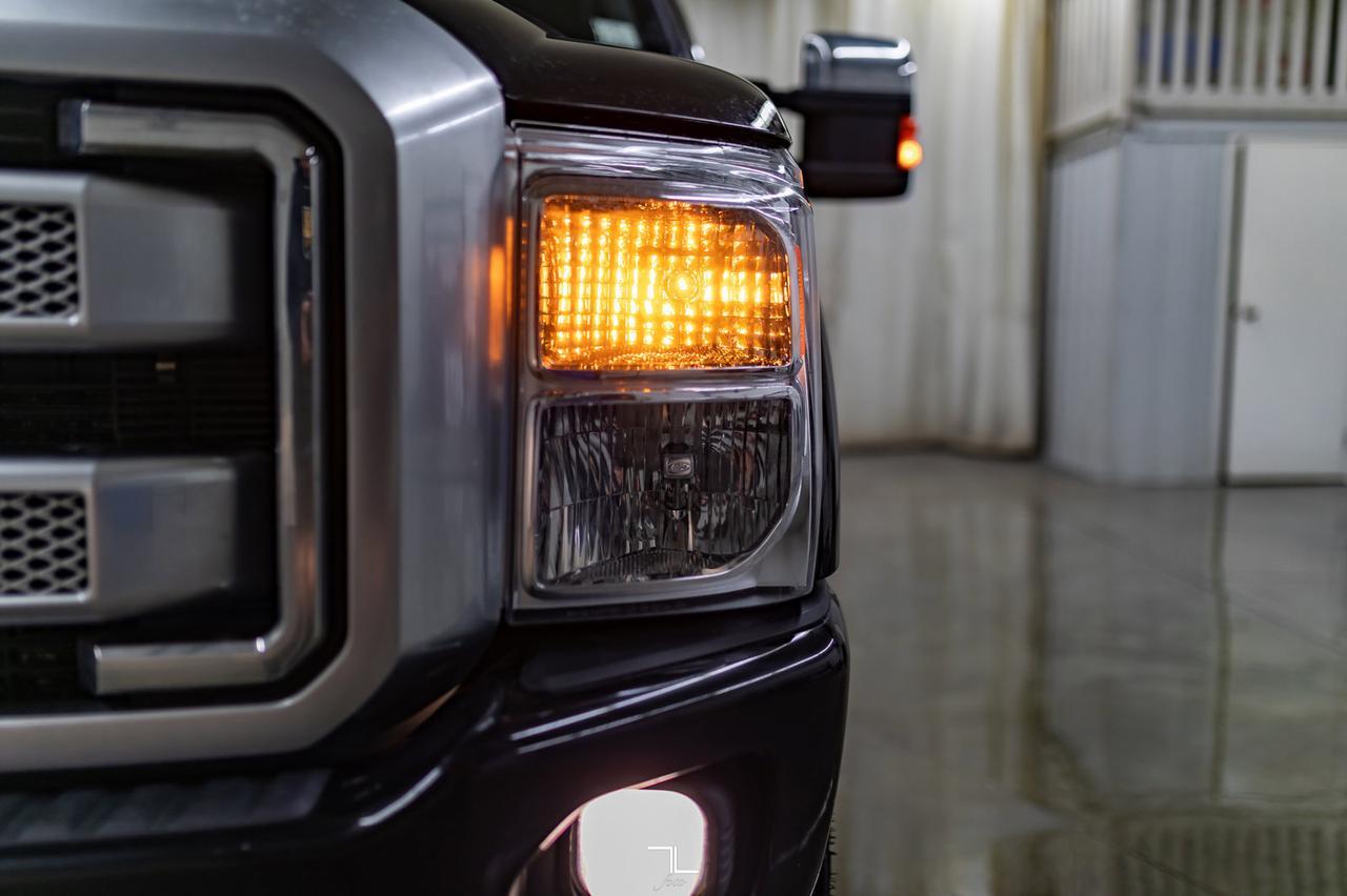 2016 Ford F-350 4x4 Crew Cab Platinum Diesel Leather Roof Nav Red Deer AB