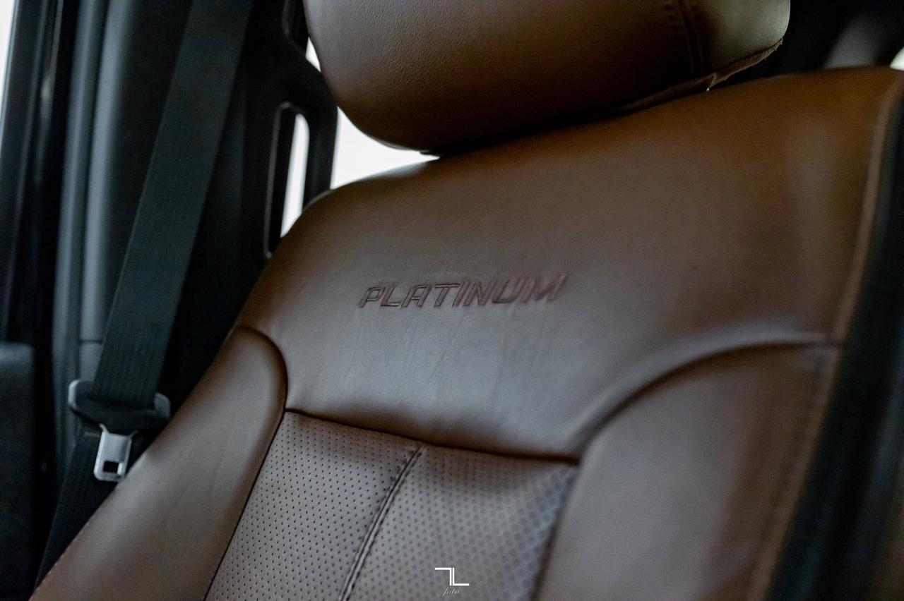 2016 Ford F-350 4x4 Crew Cab Platinum Diesel Leather Roof Nav Red Deer AB