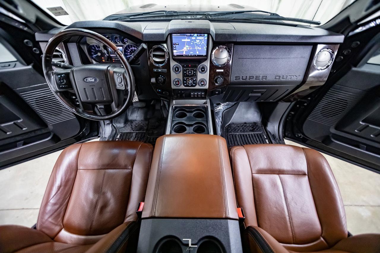 2016 Ford F-350 4x4 Crew Cab Platinum Diesel Leather Roof Nav Red Deer AB