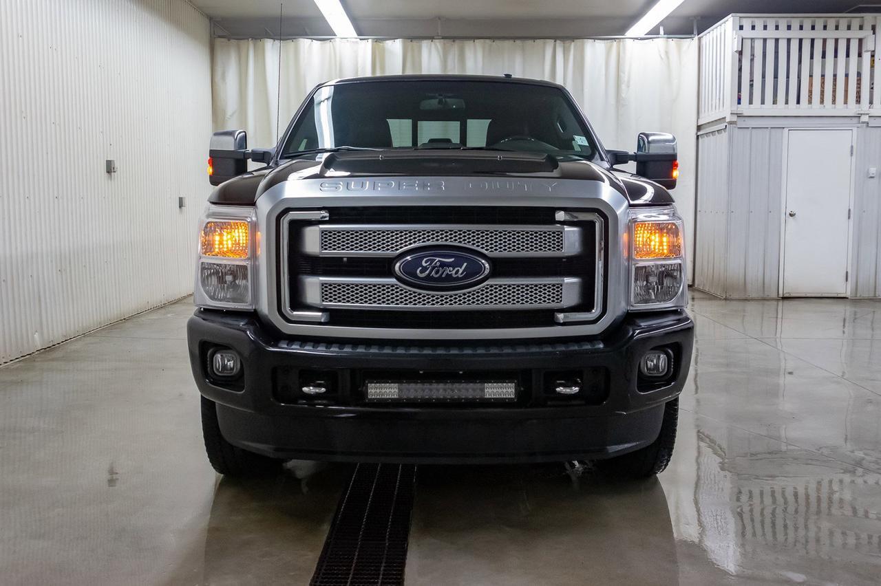 2016 Ford F-350 4x4 Crew Cab Platinum Diesel Leather Roof Nav Red Deer AB