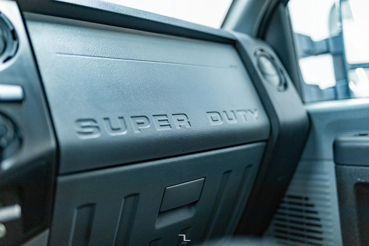 2016 Ford F-350 4x4 Crew Cab XL Dually Diesel Red Deer AB