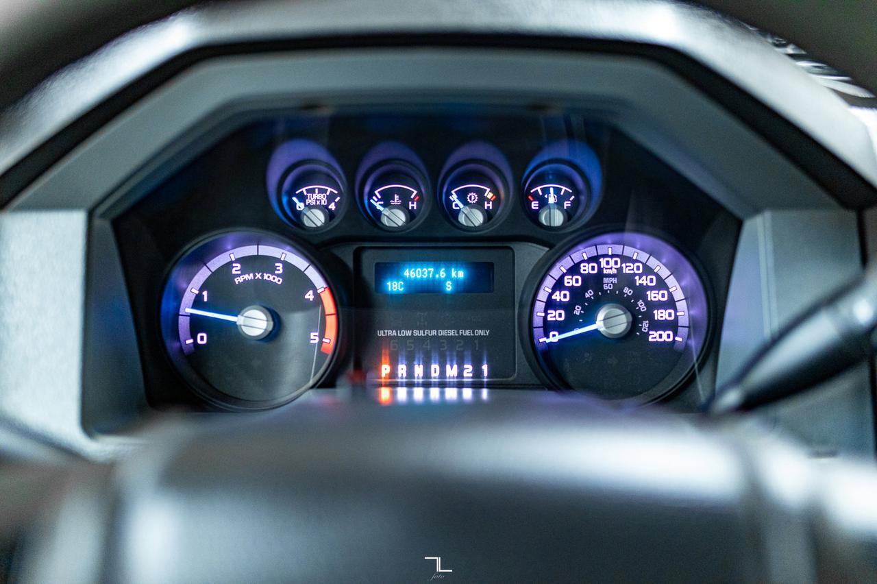 2016 Ford F-350 4x4 Crew Cab XL Dually Diesel Red Deer AB