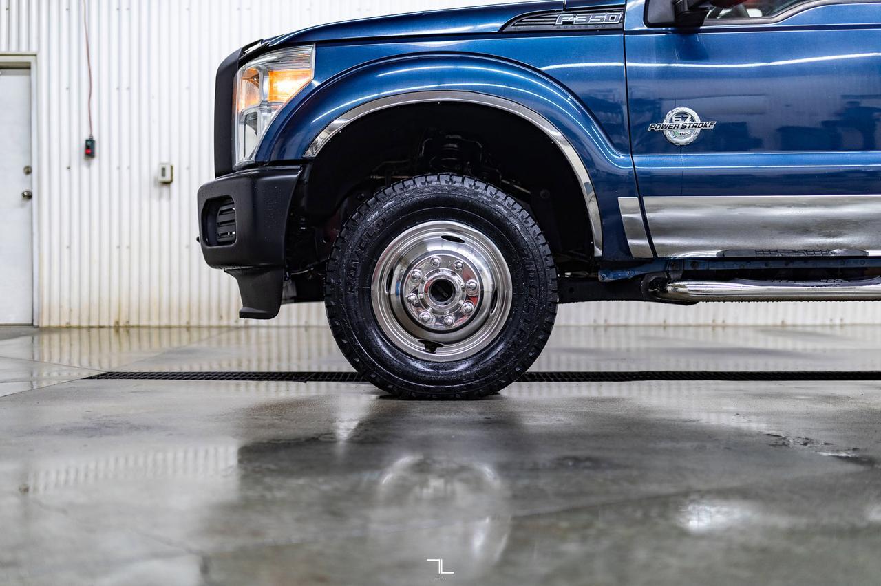 2016 Ford F-350 4x4 Crew Cab XL Dually Diesel Red Deer AB