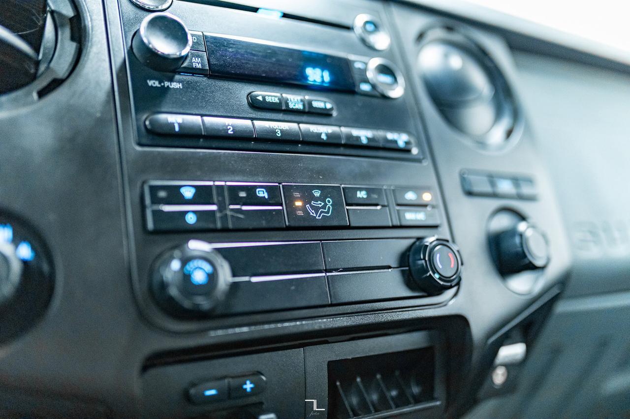 2016 Ford F-350 4x4 Crew Cab XL Dually Diesel Red Deer AB