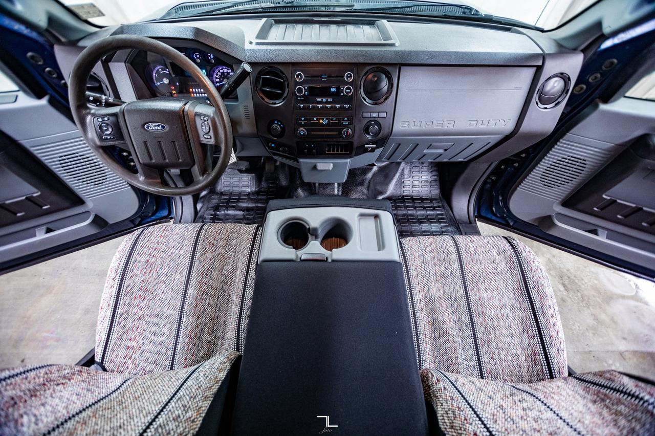 2016 Ford F-350 4x4 Crew Cab XL Dually Diesel Red Deer AB