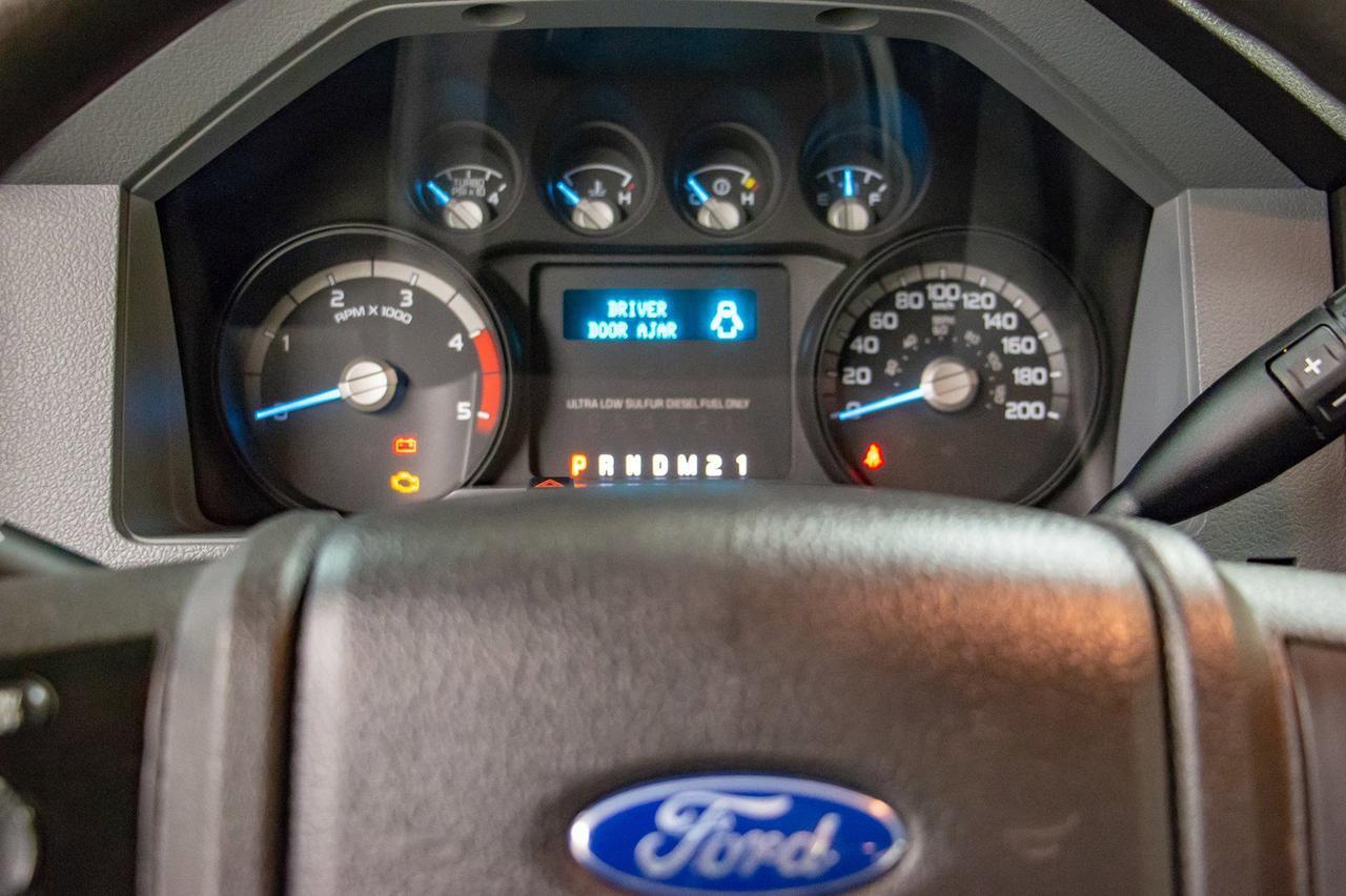 2016 Ford F-350 4x4 Crew Cab XL Longbox Diesel Red Deer AB