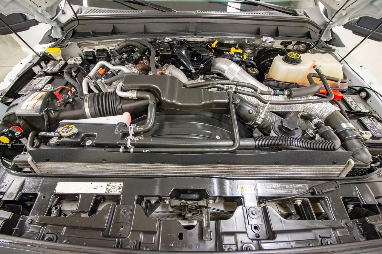 2016 Ford F-350 4x4 Crew Cab XL Longbox Diesel Red Deer AB