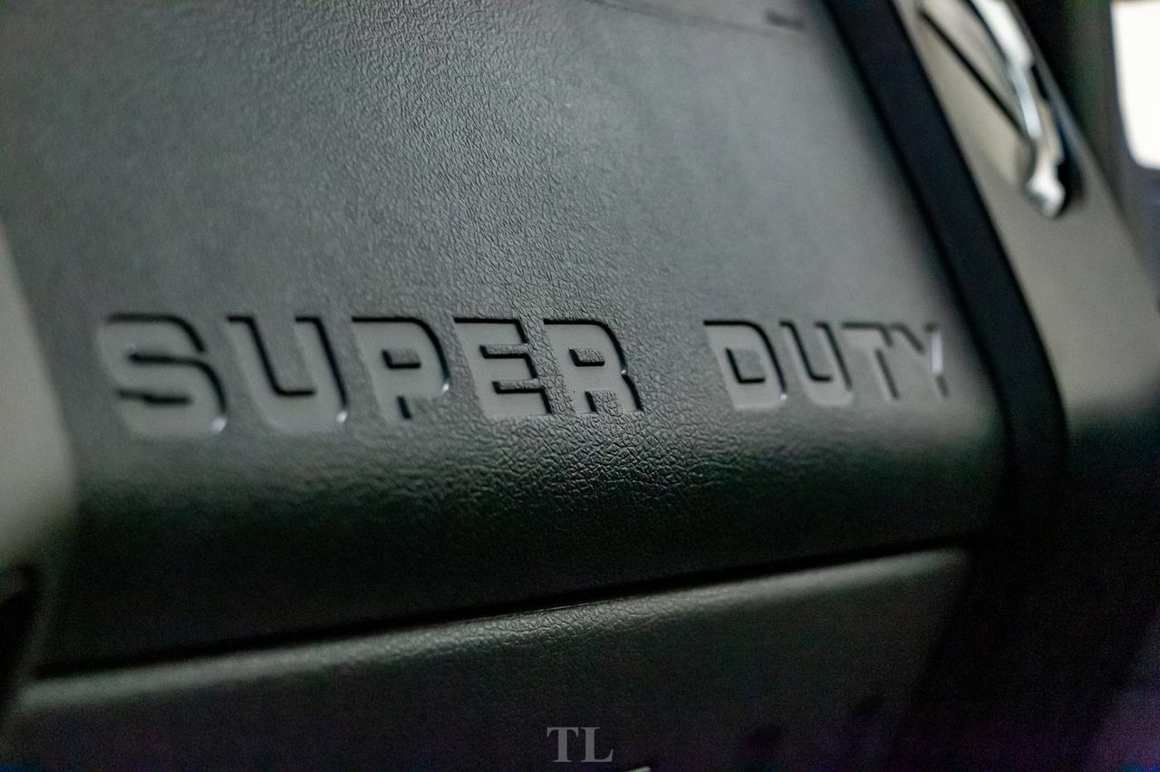 2016 Ford F-350 4x4 Crew Cab XLT Deck Diesel Red Deer AB