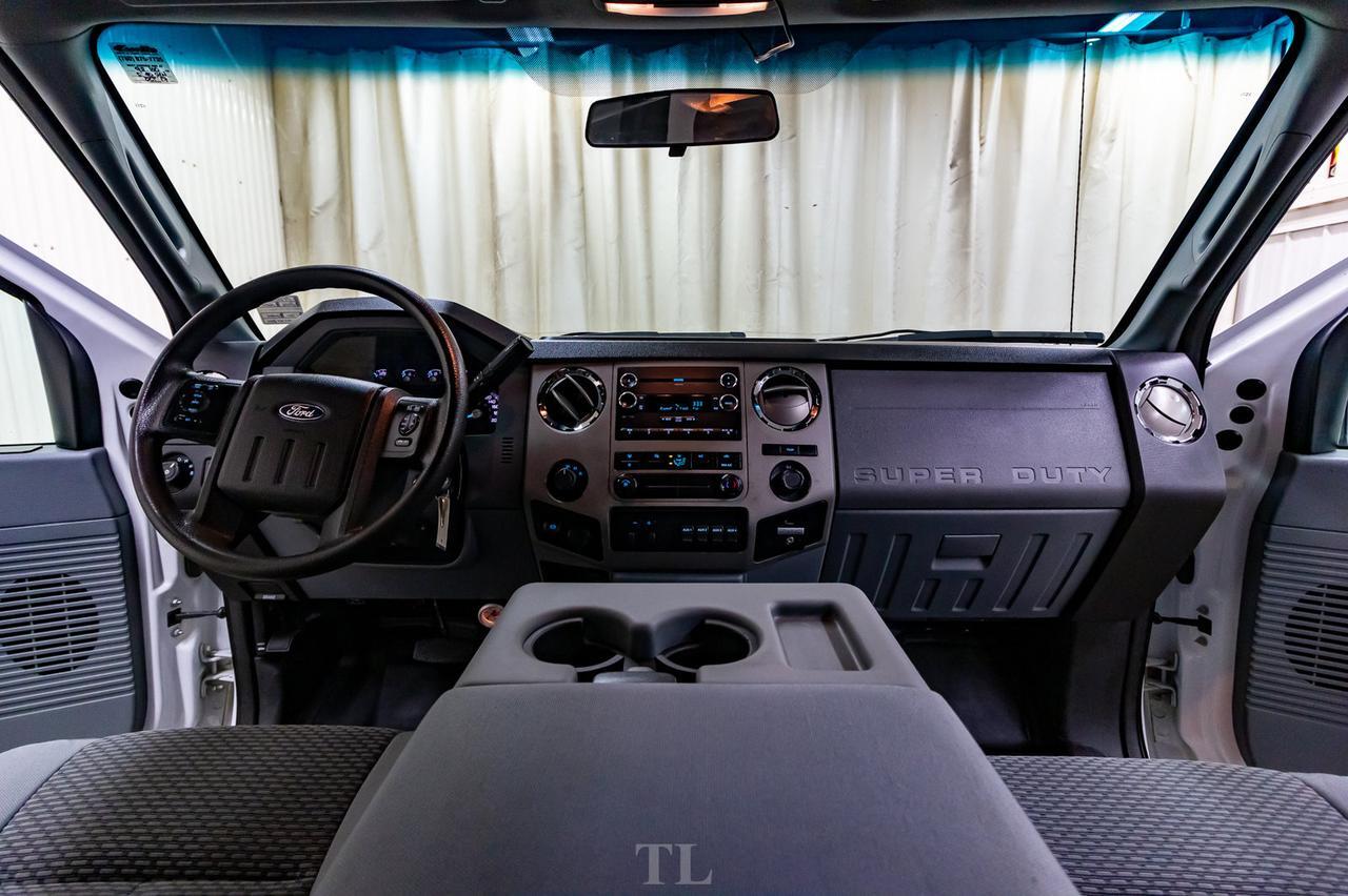 2016 Ford F-350 4x4 Crew Cab XLT Deck Diesel Red Deer AB