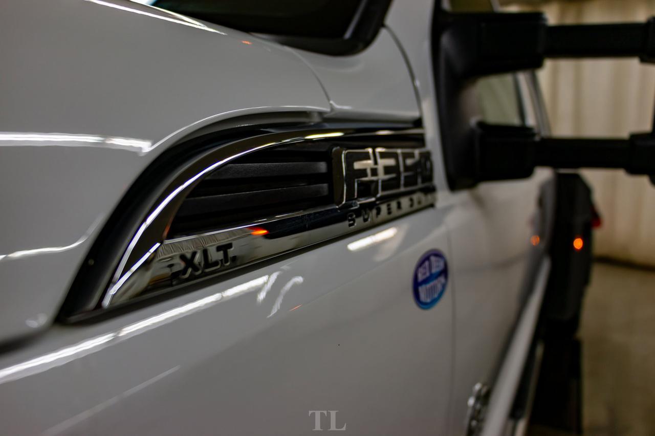 2016 Ford F-350 4x4 Crew Cab XLT Deck Diesel Red Deer AB