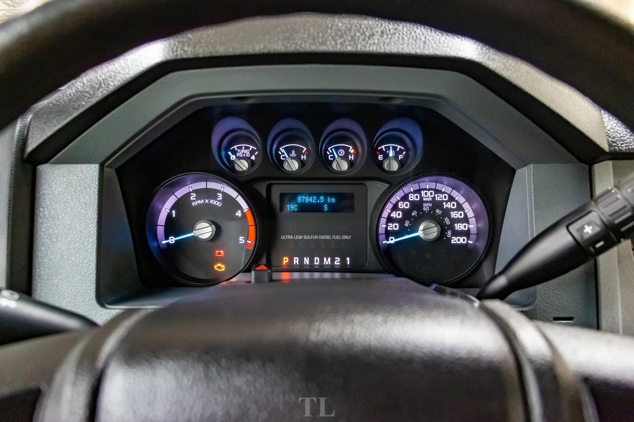 2016 Ford F-350 4x4 Crew Cab XLT Deck Diesel Red Deer AB