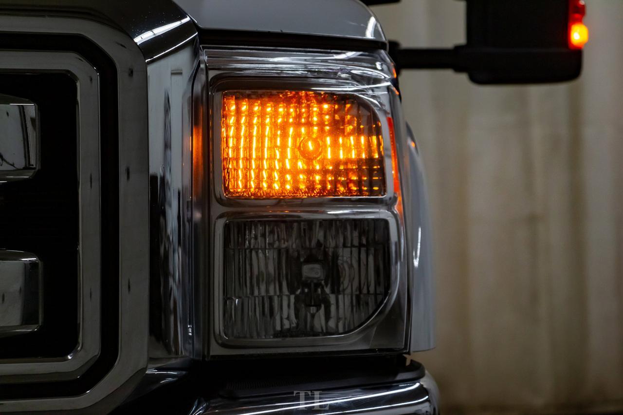 2016 Ford F-350 4x4 Crew Cab XLT Deck Diesel Red Deer AB