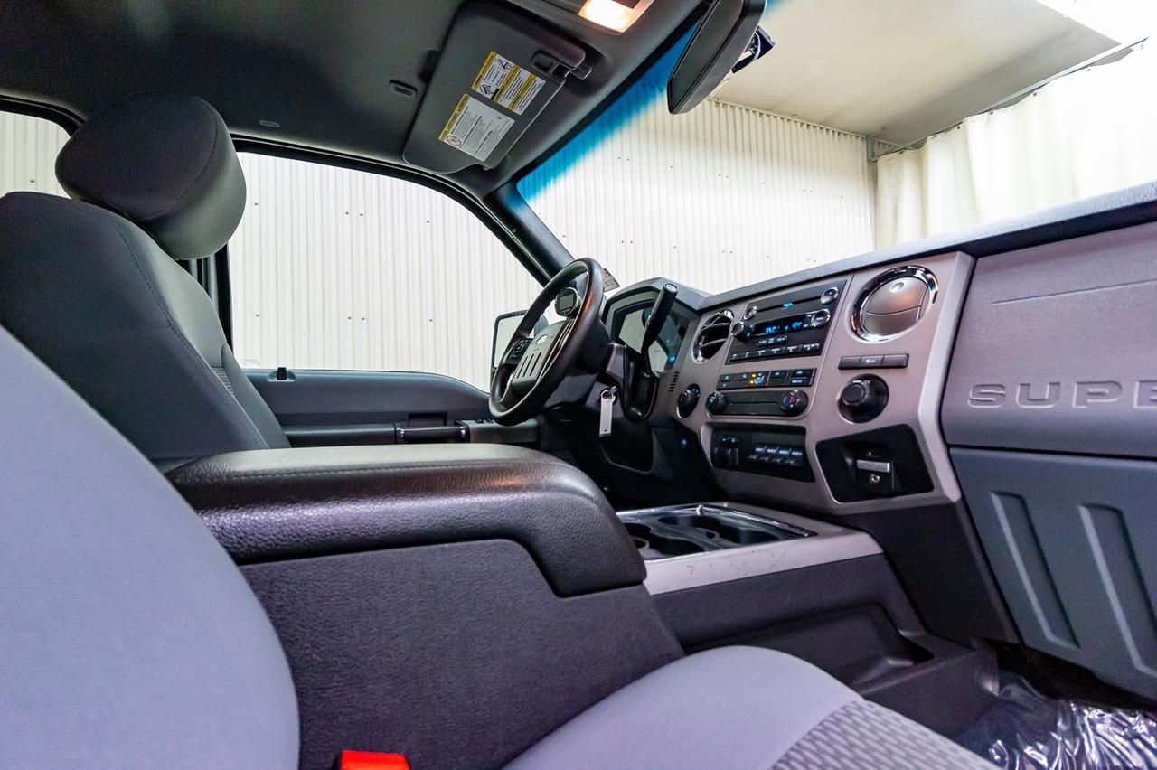 2016 Ford F-350 4x4 Crew Cab XLT Diesel BCam Red Deer AB