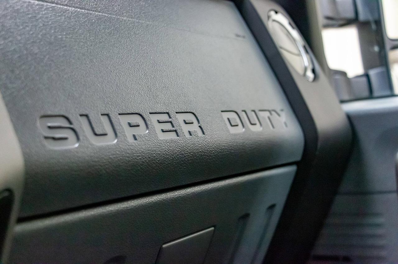 2016 Ford F-350 4x4 Crew Cab XLT Diesel BCam Red Deer AB