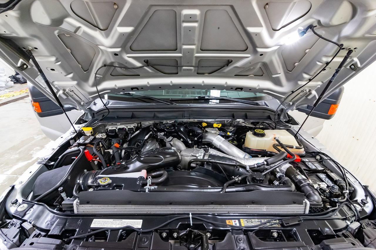 2016 Ford F-350 4x4 Crew Cab XLT Diesel BCam Red Deer AB