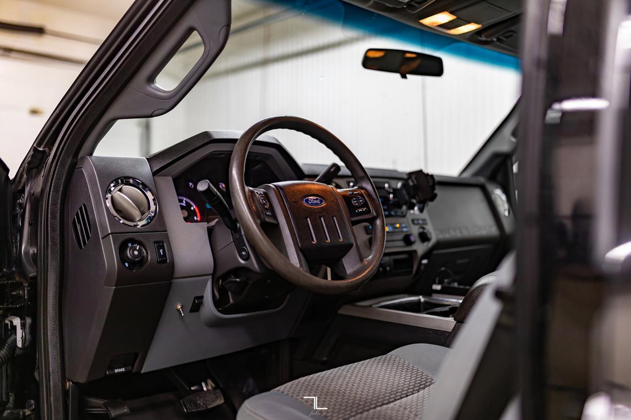 2016 Ford F-350 4x4 Crew Cab XLT Diesel Red Deer AB