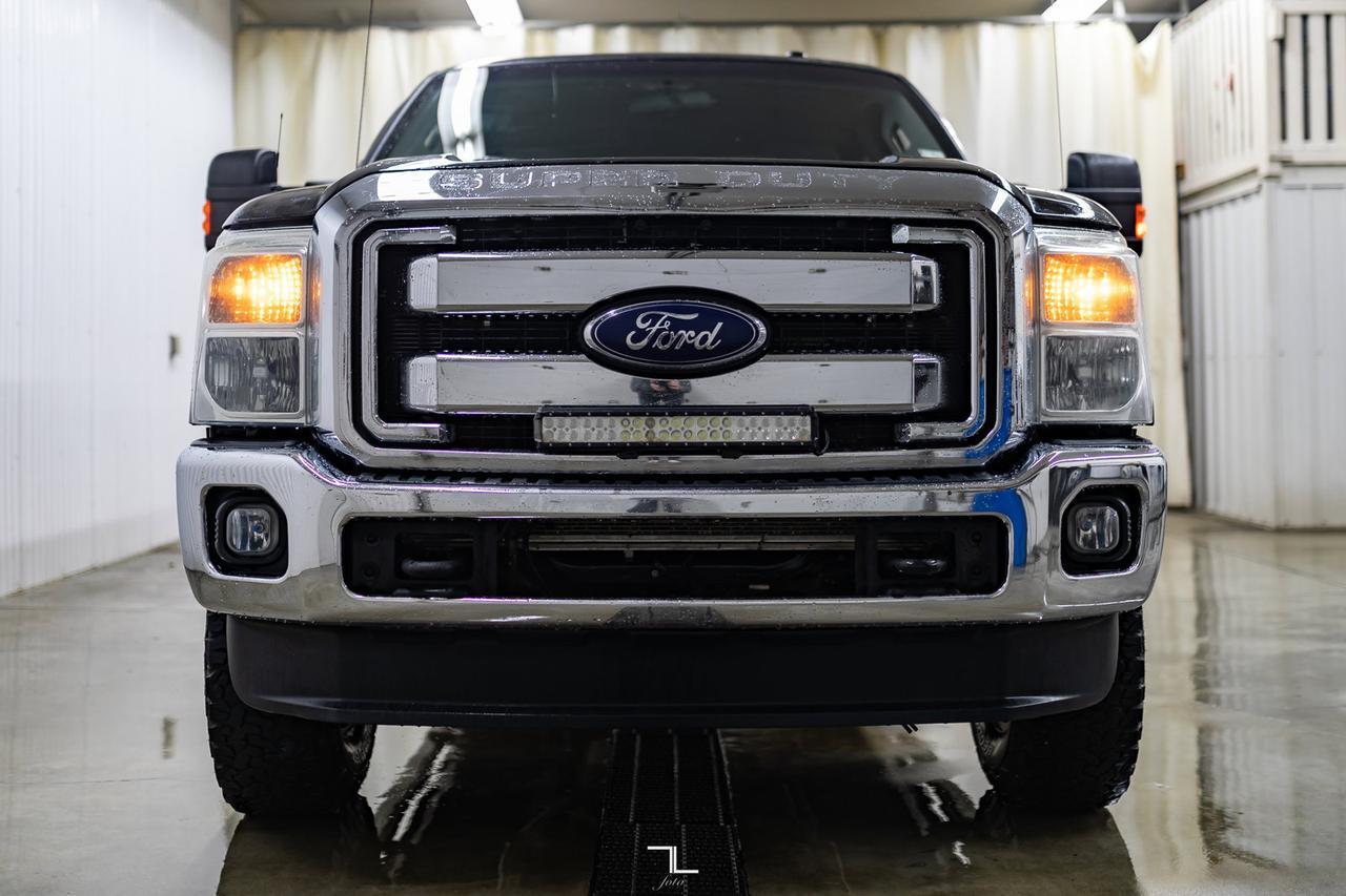 2016 Ford F-350 4x4 Crew Cab XLT Diesel Red Deer AB