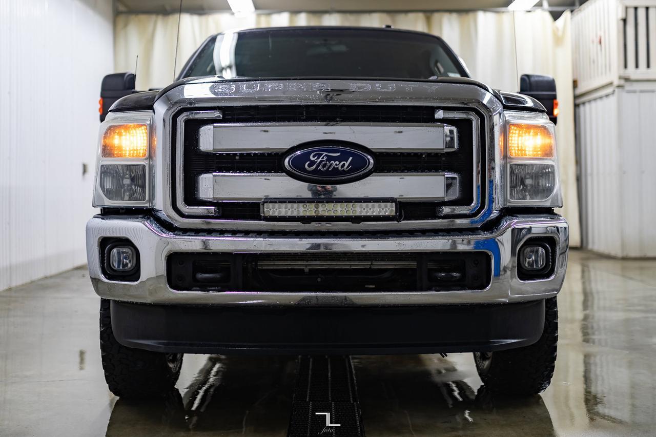 2016 Ford F-350 4x4 Crew Cab XLT Diesel Red Deer AB