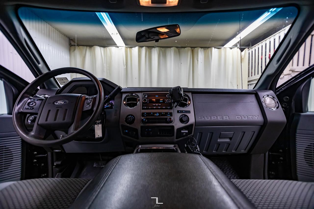 2016 Ford F-350 4x4 Crew Cab XLT Diesel Red Deer AB