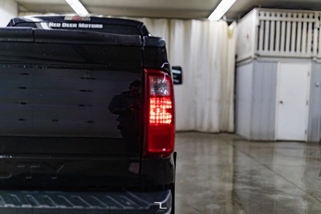 2016 Ford F-350 4x4 Crew Cab XLT Diesel Red Deer AB