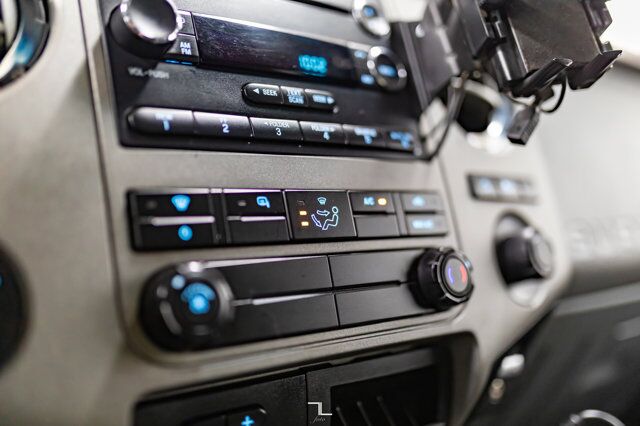 2016 Ford F-350 4x4 Crew Cab XLT Diesel Red Deer AB