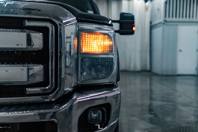 2016 Ford F-350 4x4 Crew Cab XLT Diesel Red Deer AB