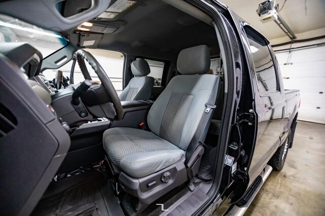 2016 Ford F-350 4x4 Crew Cab XLT Diesel Red Deer AB