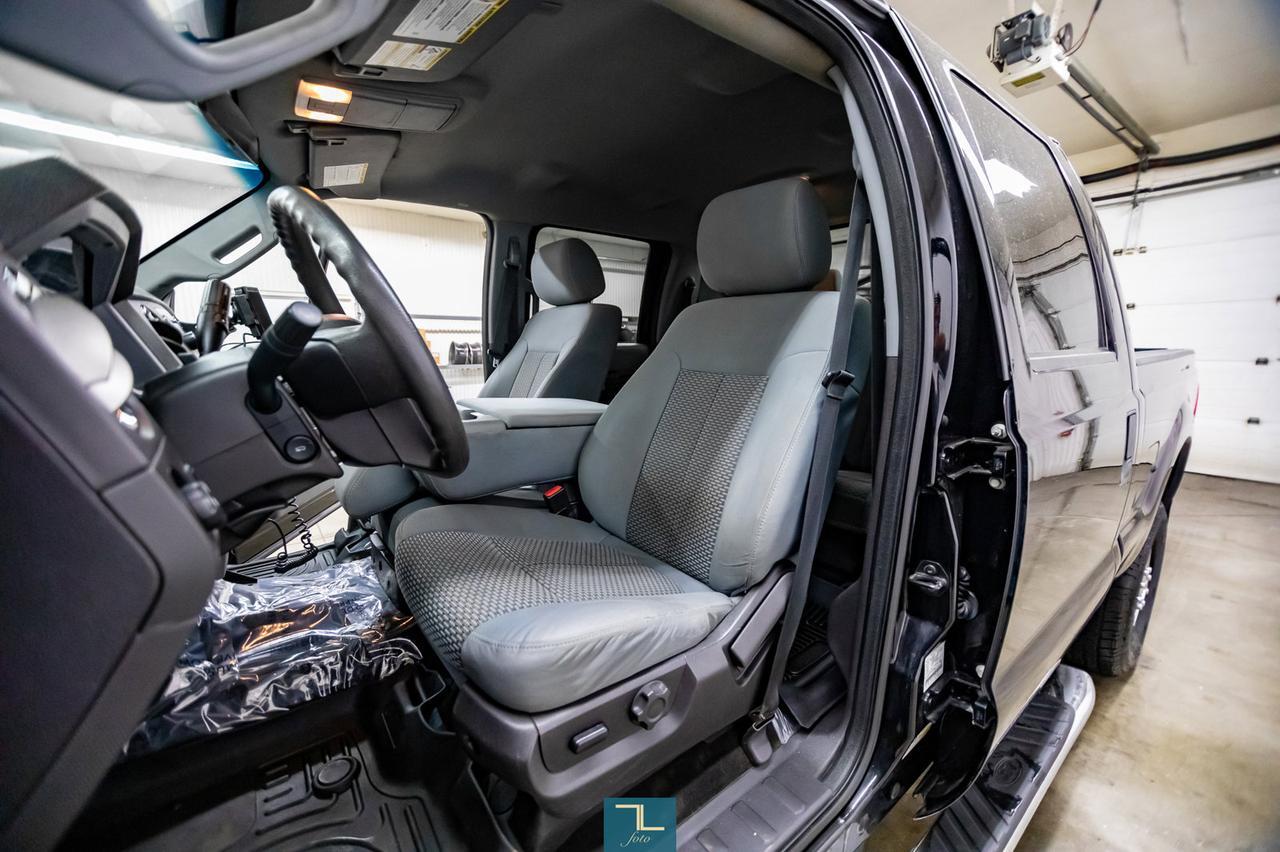 2016 Ford F-350 4x4 Crew Cab XLT Diesel Red Deer AB