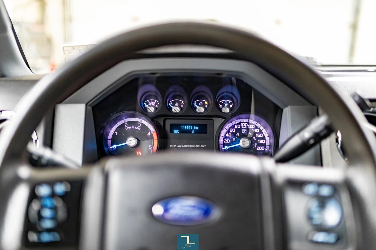 2016 Ford F-350 4x4 Crew Cab XLT Diesel Red Deer AB