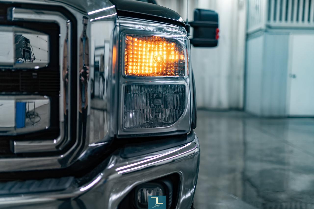 2016 Ford F-350 4x4 Crew Cab XLT Diesel Red Deer AB